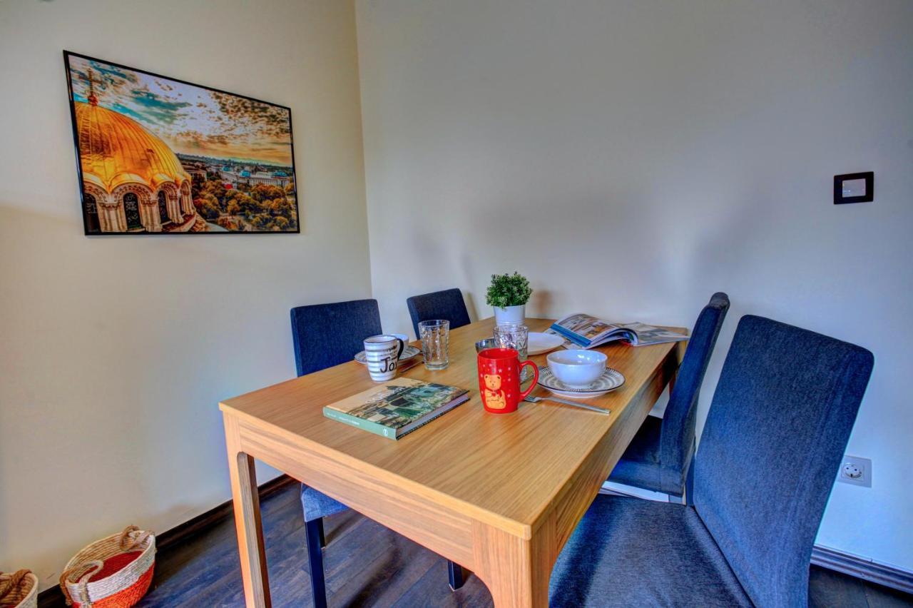 1Bd Nest In The Heart Of A Traditional Sofia Esterno foto